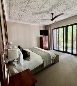 Riverside Elegance: A Blissful Retreat at Palm River Hotel