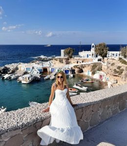 Exploring Milos, the Perfect Greek Getaway