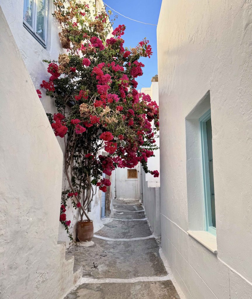 Exploring Milos, the Perfect Greek Getaway