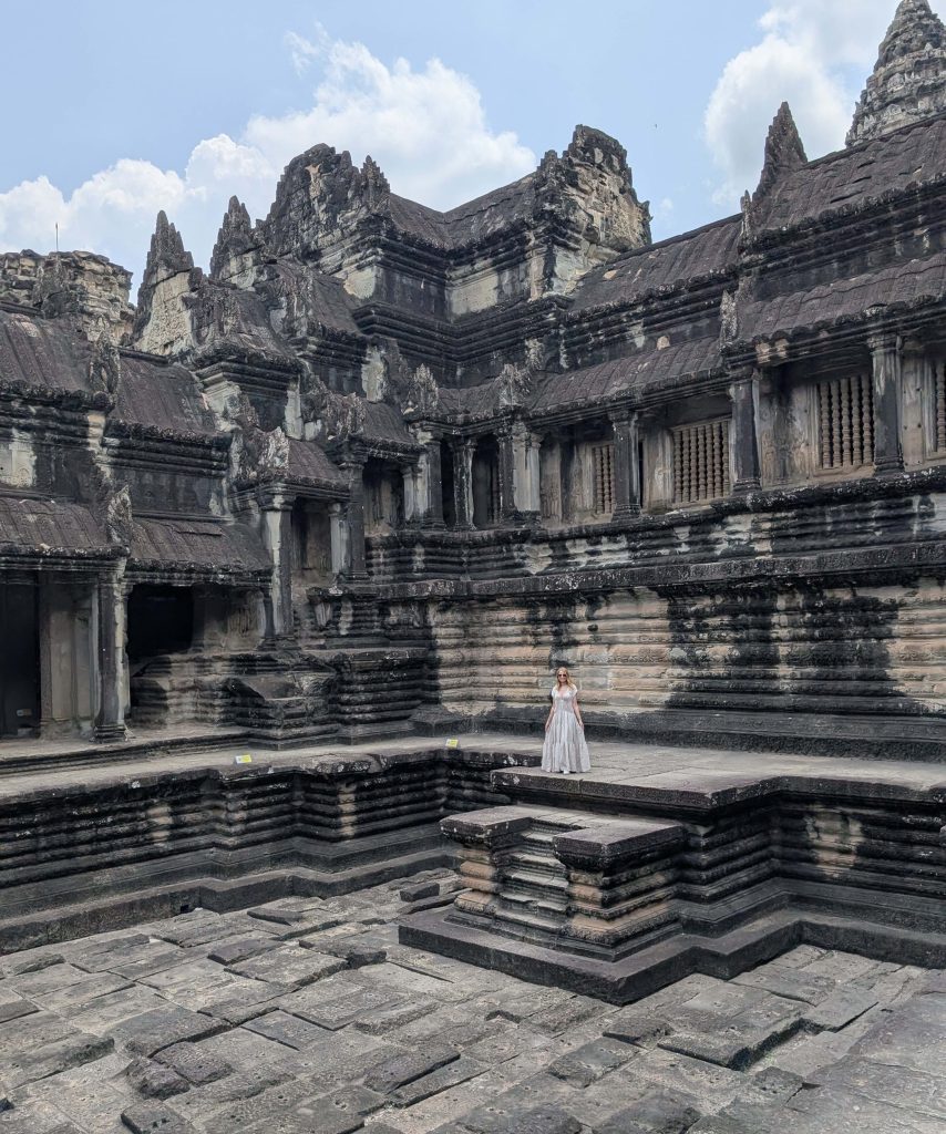 Cambodia Bucket List: Explore Phnom Penh, Angkor Temples & Koh Rong Sanloem