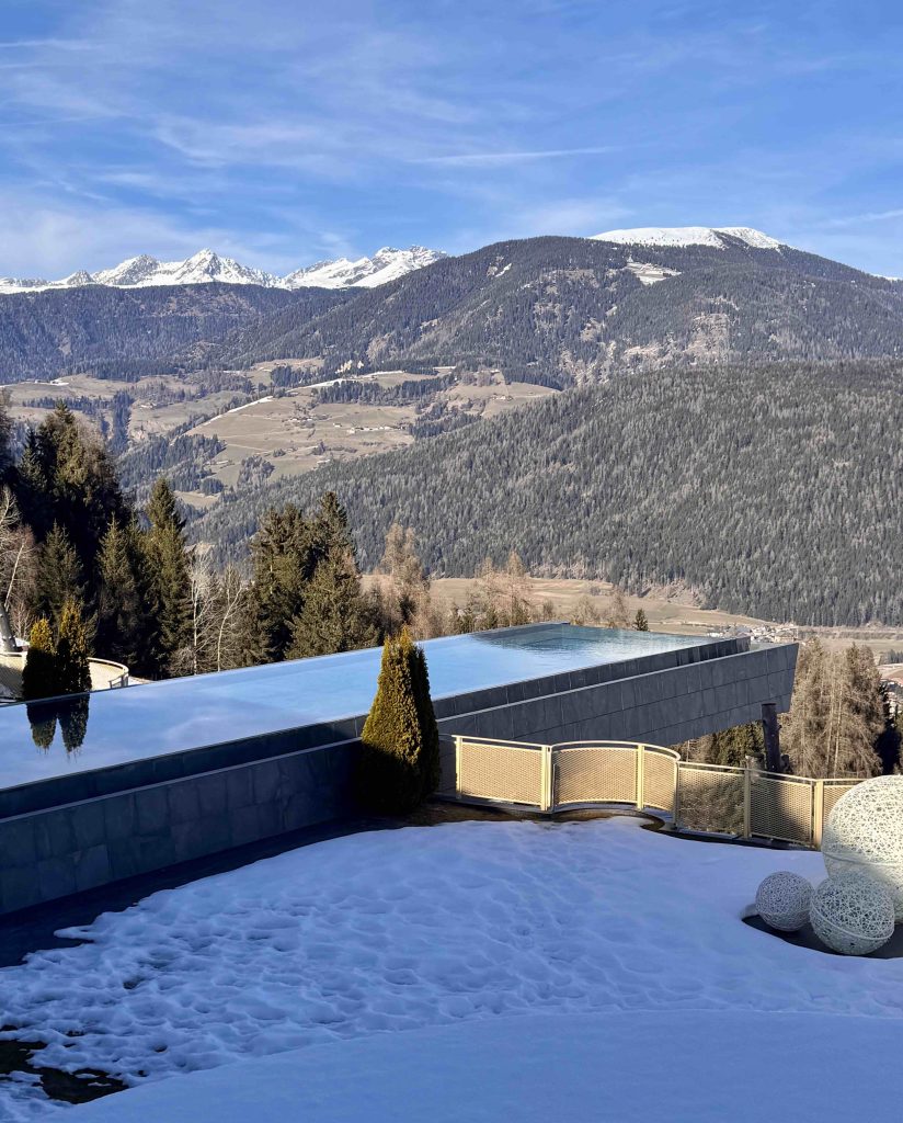 Dolomites in Winter: 6 Unforgettable Bucket List Experiences