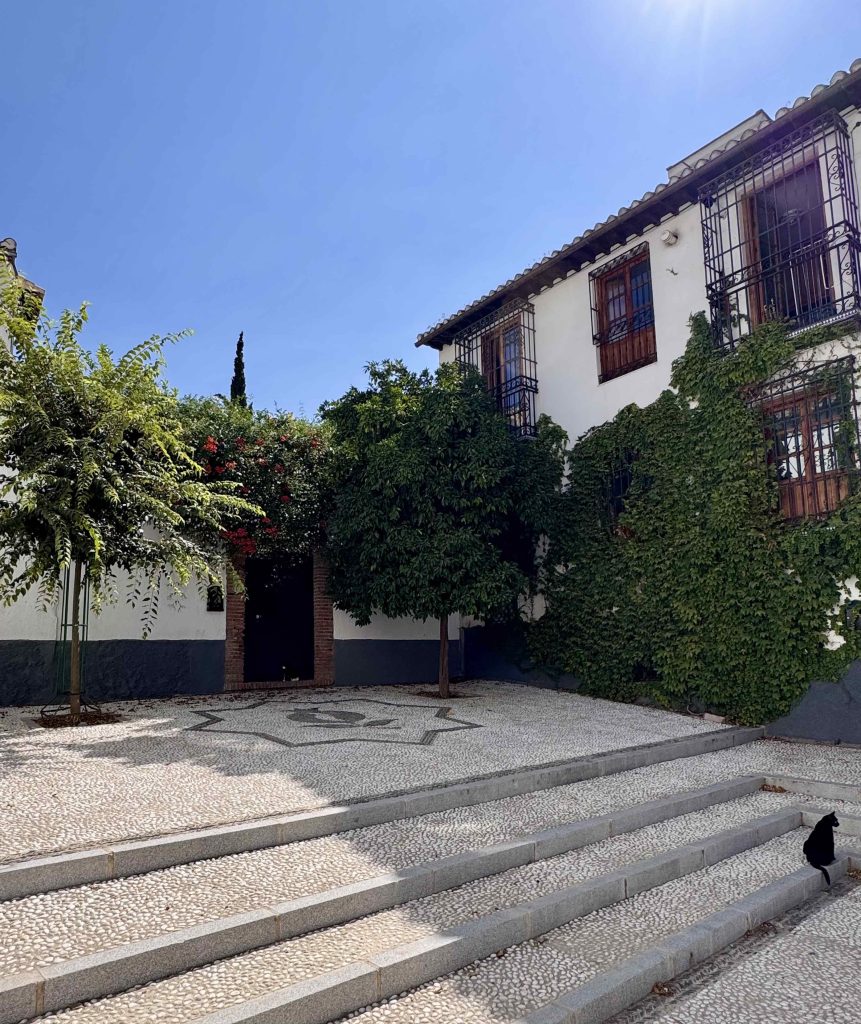 Explore Granada, Spain: 10 Unforgettable Places to Visit